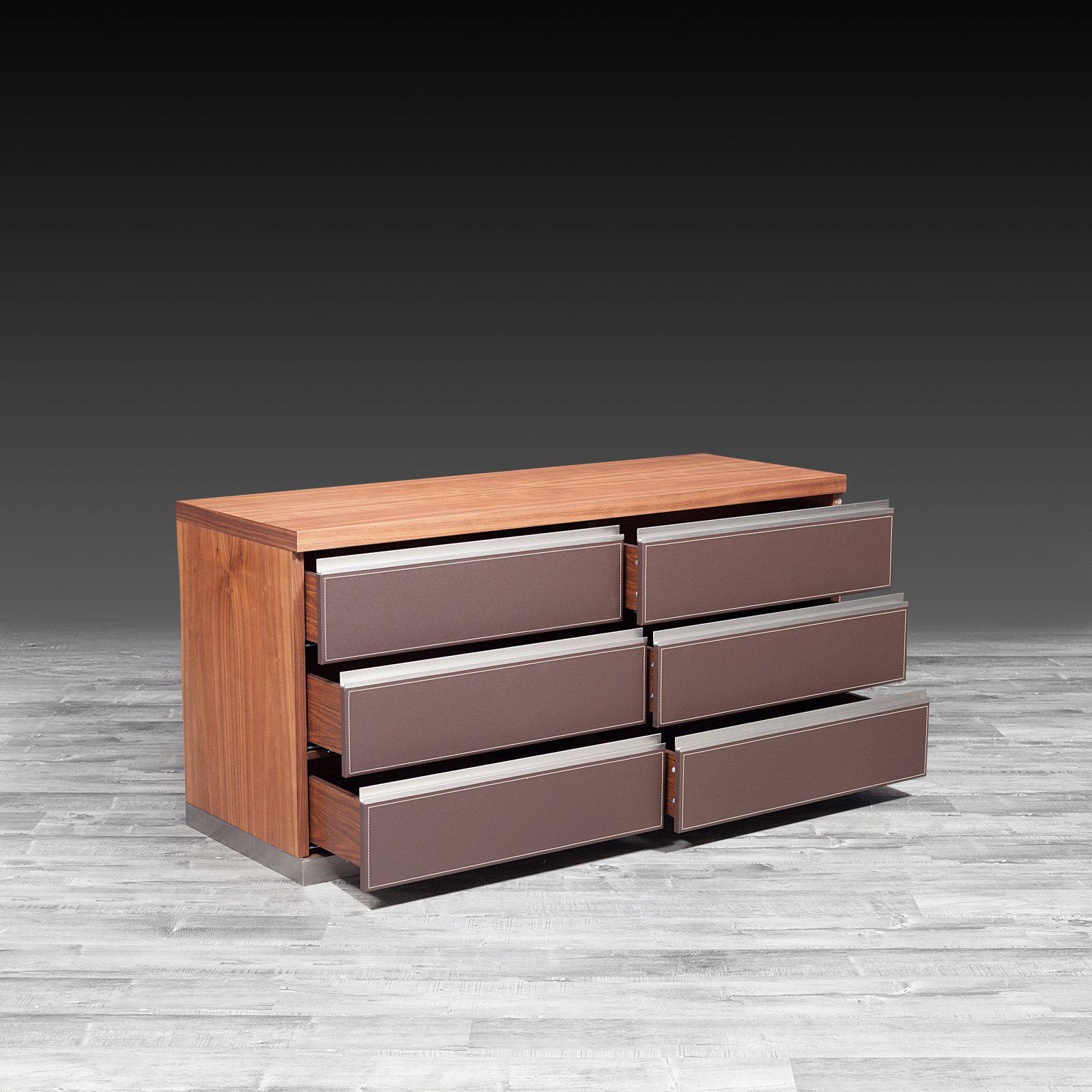 luigi brown allamoda dresser