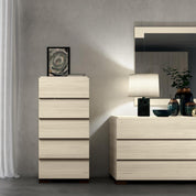 perla beige modern chest