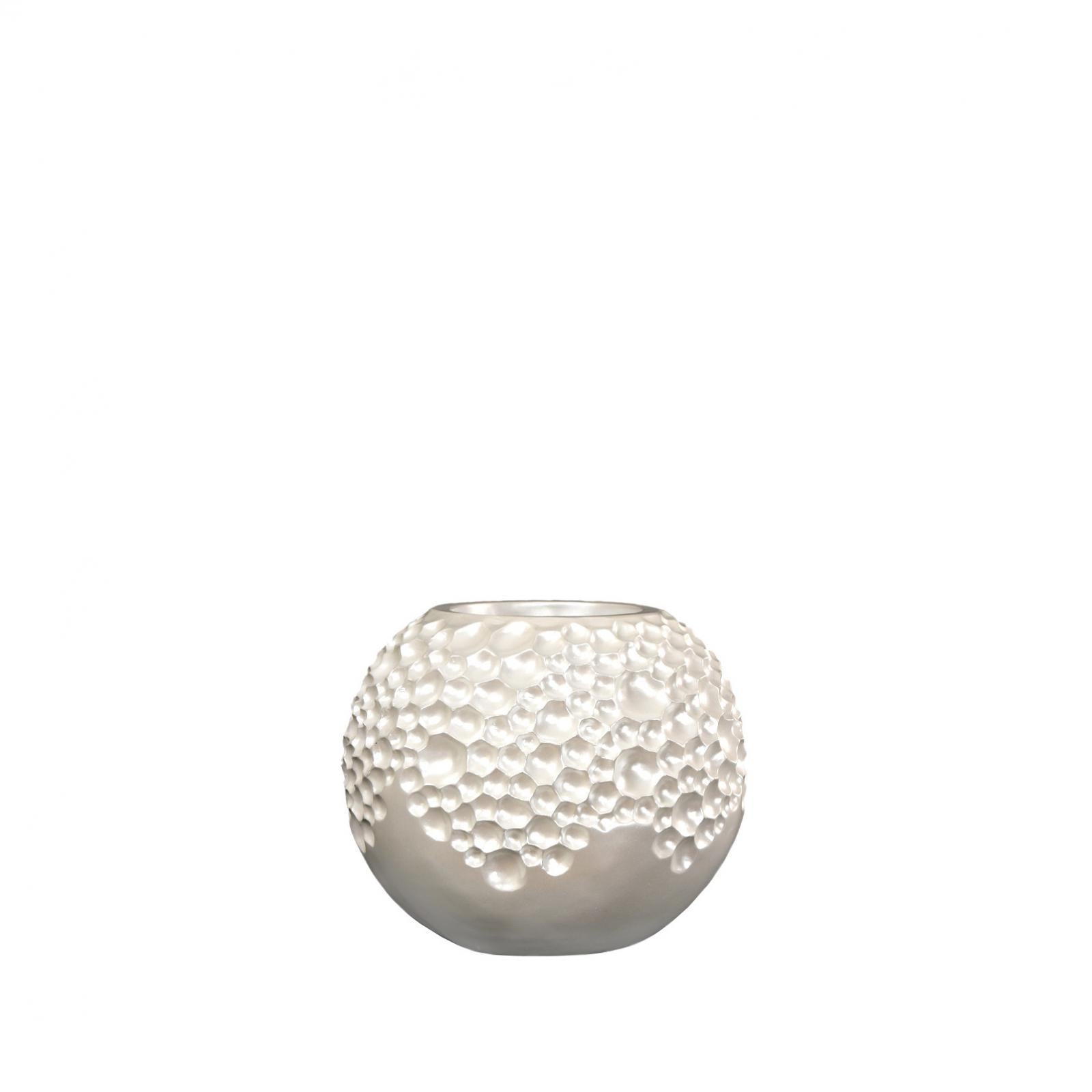 vien round white vase